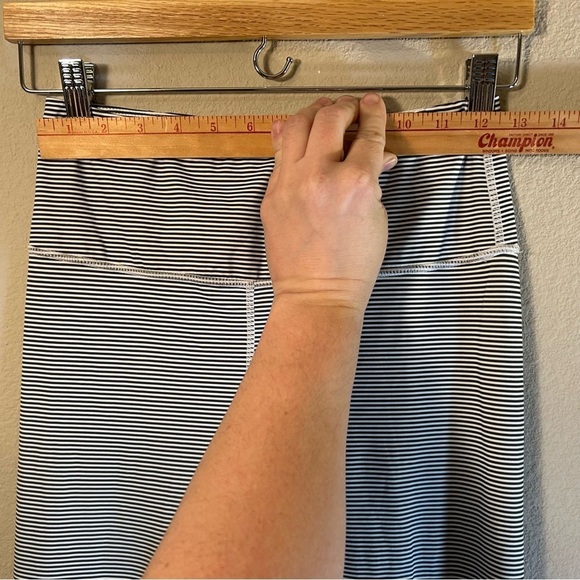 Allfenix Medium Grey White Stripe Leggings Athleisure Workout Performance Womens - Picture 13 of 16